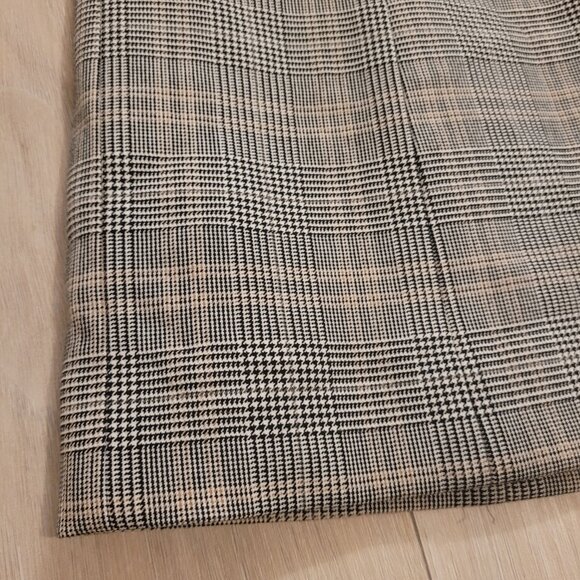 BABATON | Aritzia Hopper Plaid Skirt | Sz. 2 - Picture 5 of 9